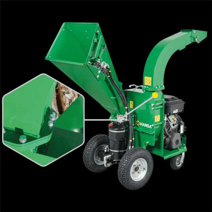 Hansa - broyeur de végétaux C16cHD - version hydra autotractée - éjection haute - 16 cv moteur Briggs&Stratton - jusqu'à 110 mm - 296 kg Hansa - broyeur de végétaux C16cHD - version hydra autotractée - éjection haute - 16 cv moteur Briggs&Stratton - jusqu'à 110 mm - 296 kg